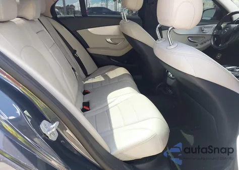 2015 Mercedes-Benz C 300 Luxury/Sport из США, поврежденный, VIN 55SWF4JB3FU092455